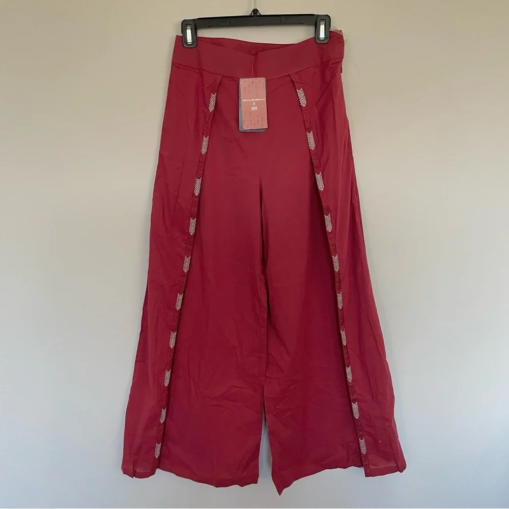 🆕 Flared Pants - Picture 1 of 3